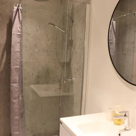 Апартаменты Cozy In The Heart Of I
